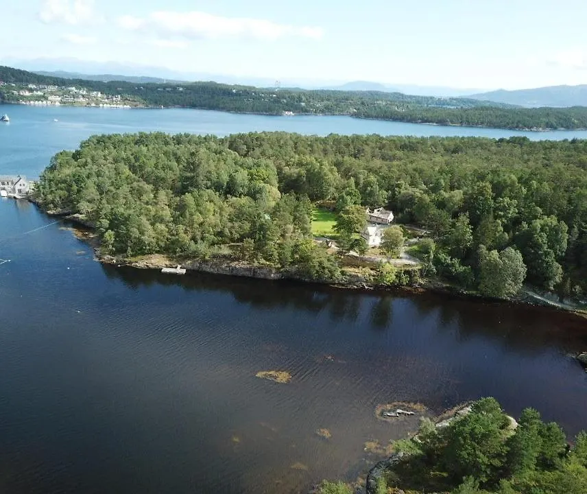 Tunge Villa Bomlo